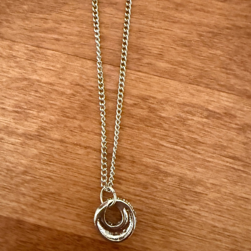 Paparazzi Silver Necklace with Crystal Stone Round Pendant New With Tag 9” - Picture 4 of 5